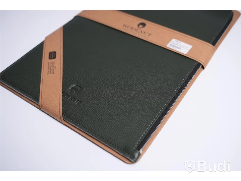 Läderfodral för MACBOOK PRO / WOOLNUT / 16-INCH